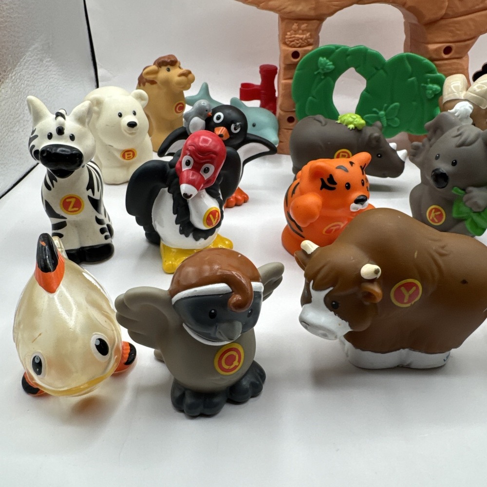 2004 Fisher Price Little People Animal A-Z Alphabet Zoo 24pcs plus Cave - Picture 2 of 8